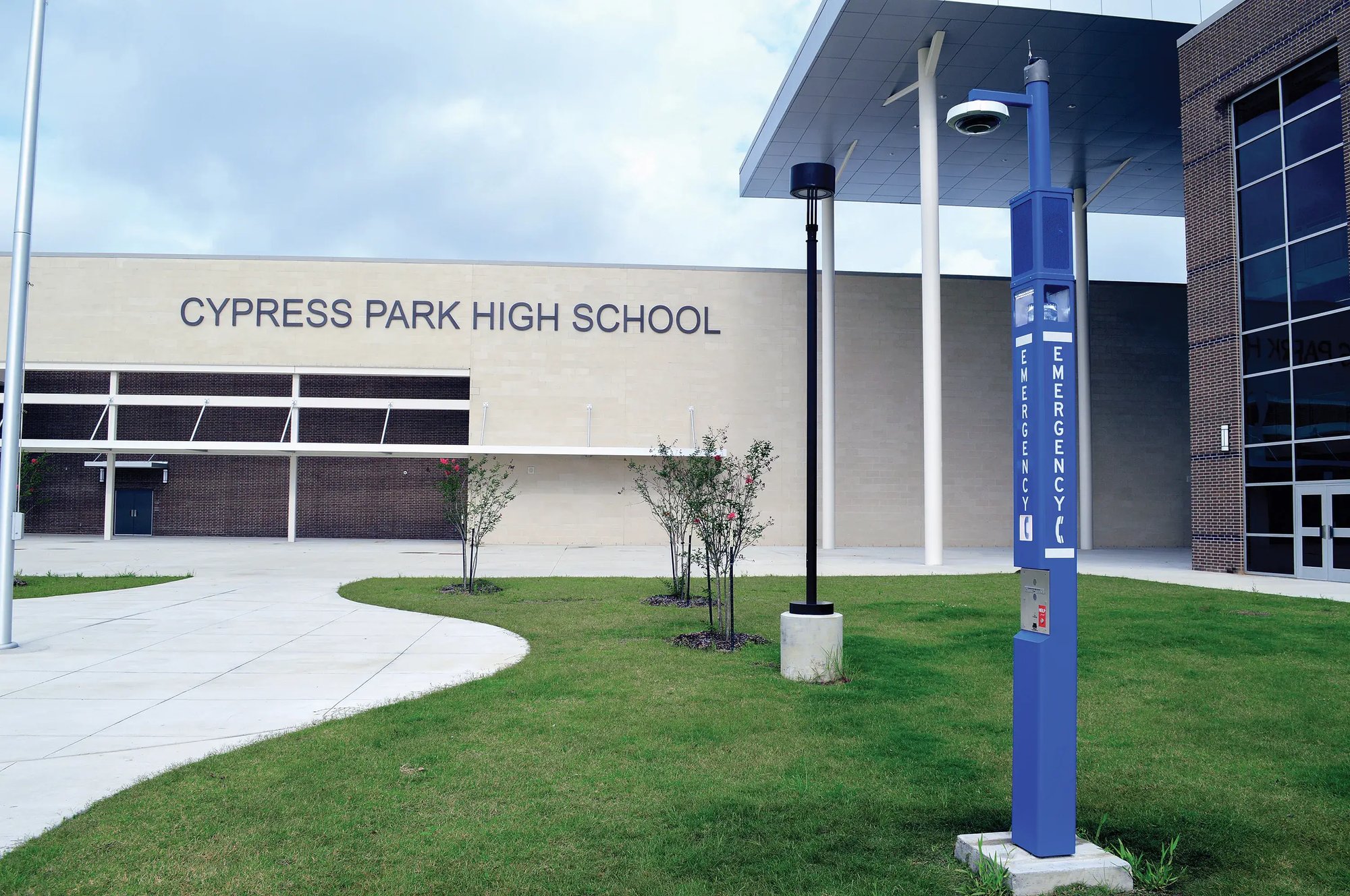 639c2abd97fd70132041a157_Cypress Park High School