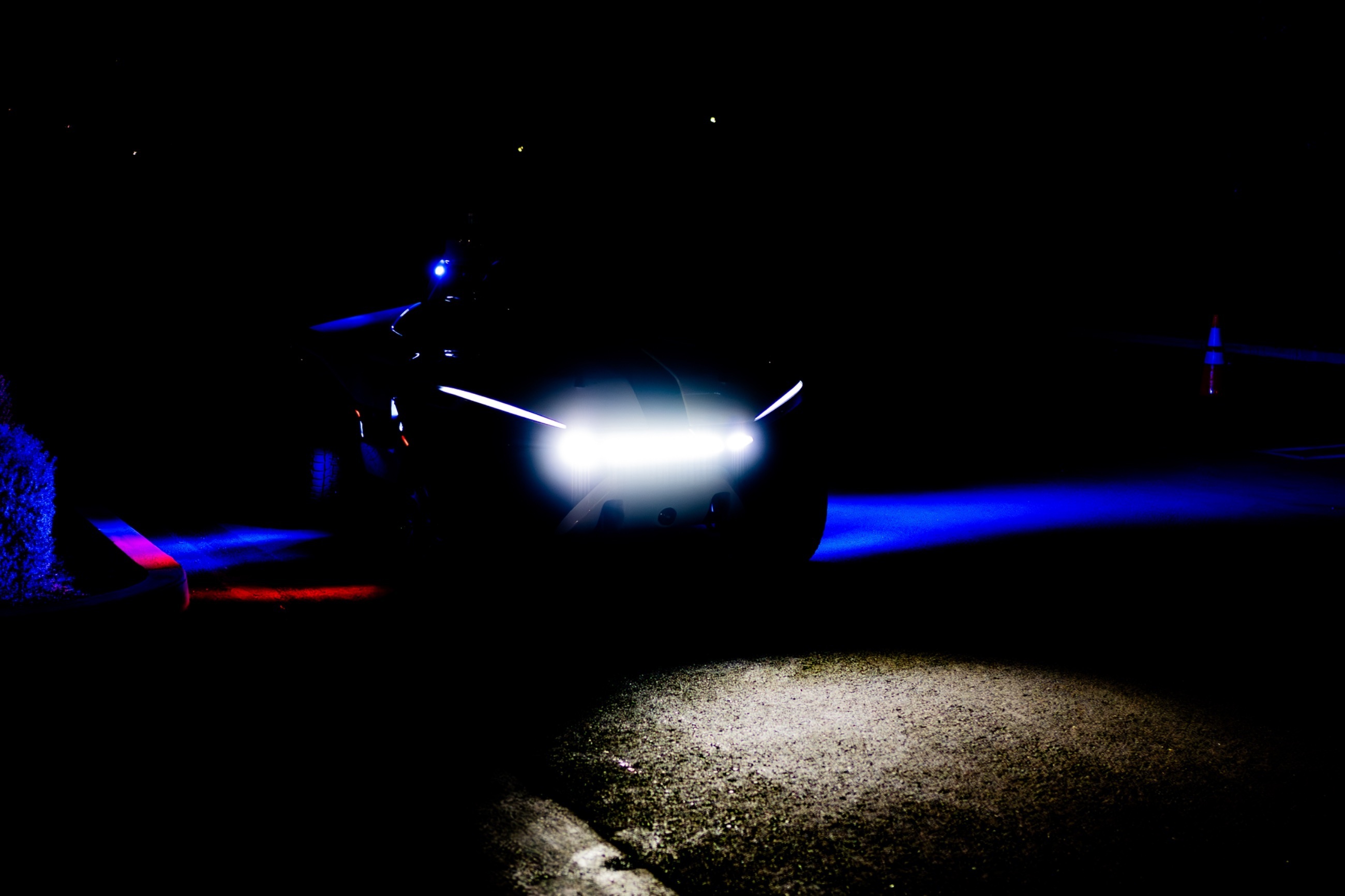 Knightscope K7 on night patrol